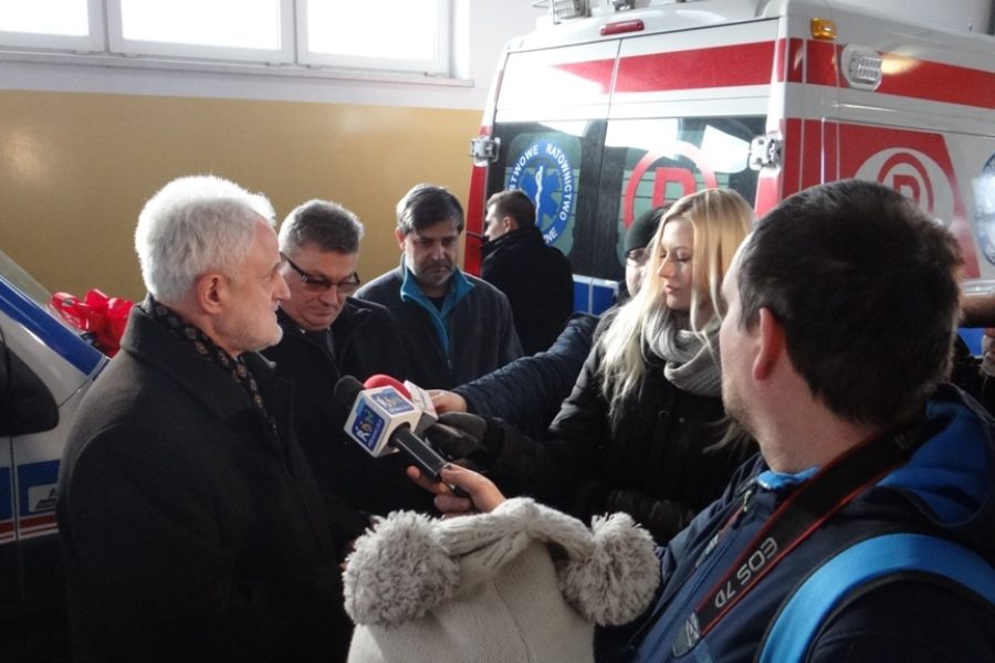 Nowy ambulans dla Pogotowia Ratunkowego w Dąbrowie Tarnowskiej
